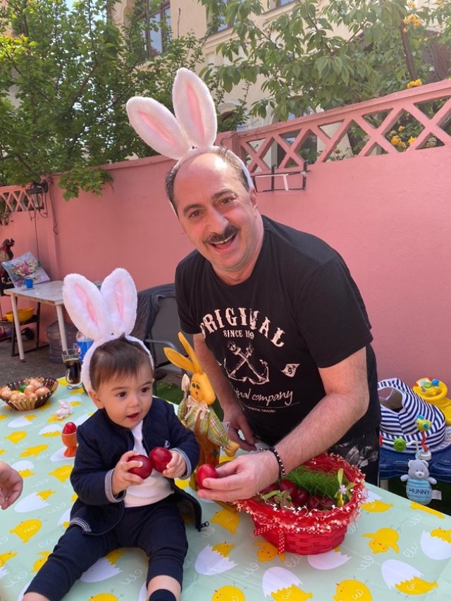 Este un bunic mândru