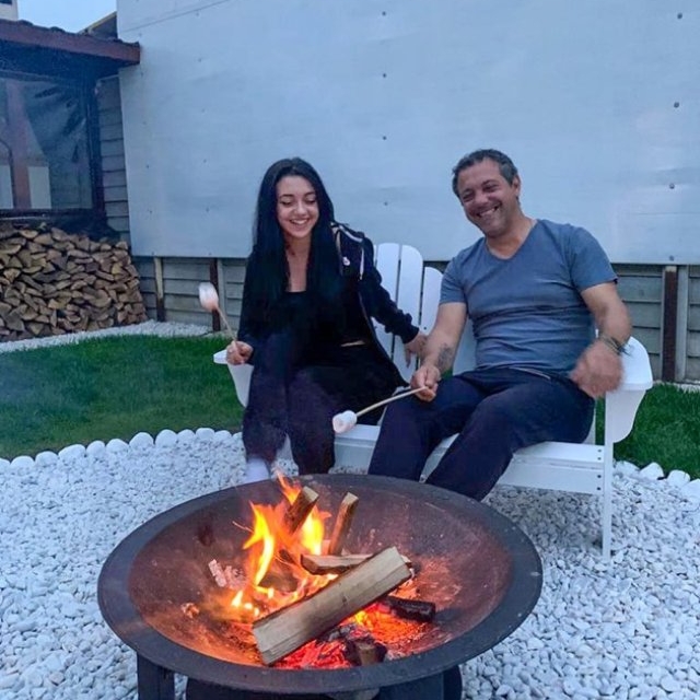 Miruna are o relație foarte bună cu tatăl ei