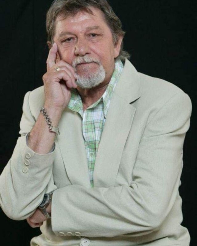 Nu și-a cunoscut niciodată nepotul