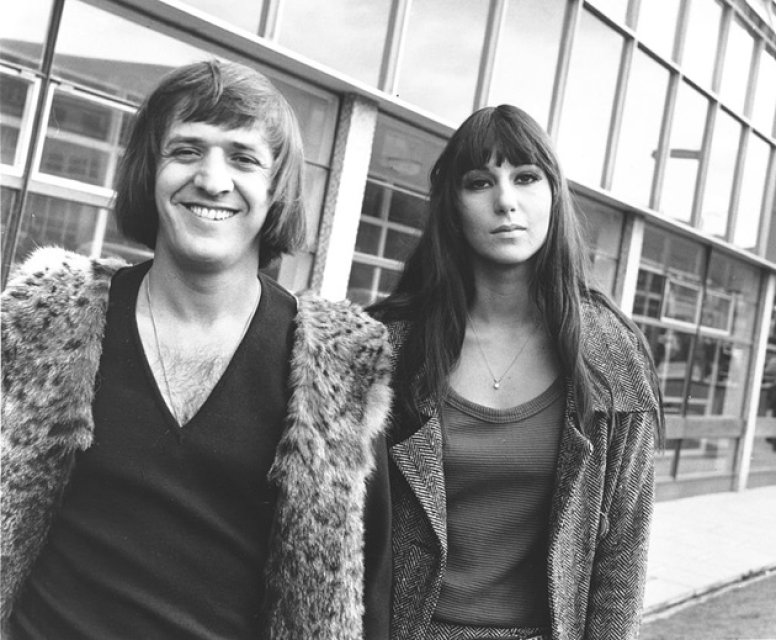 Sonny & Cher au dat peste cap topurile muzicale