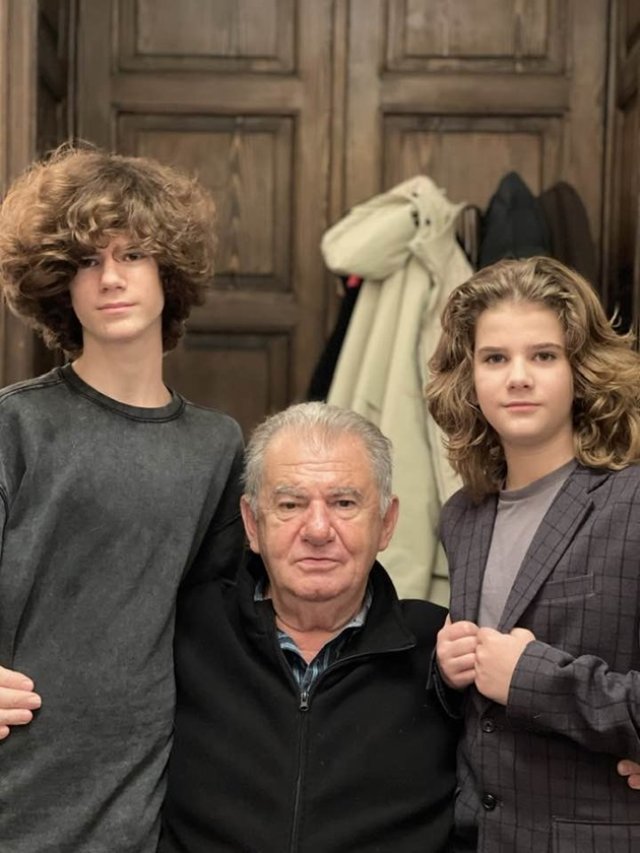 O familie de actori