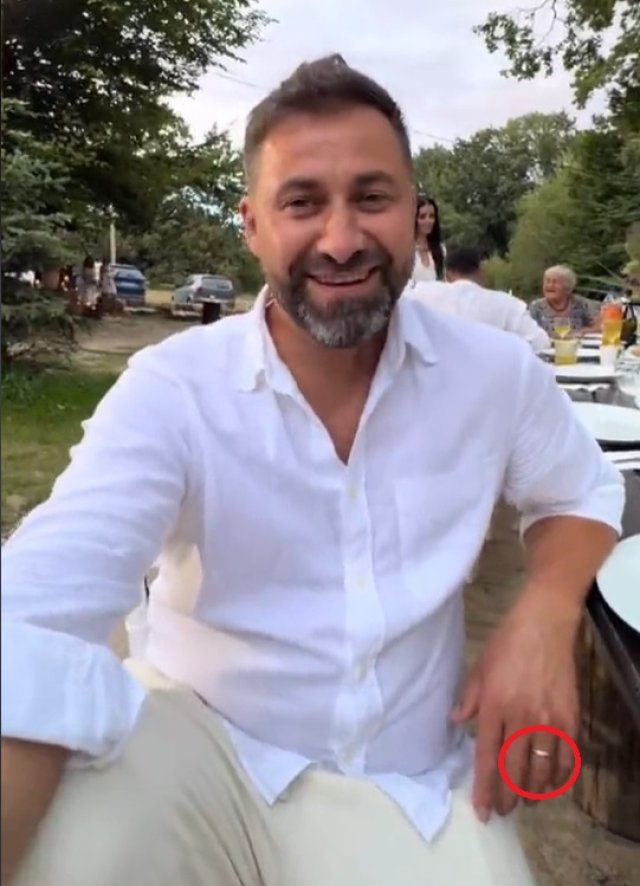 Sunt căsătoriți și urmează să devină părinți