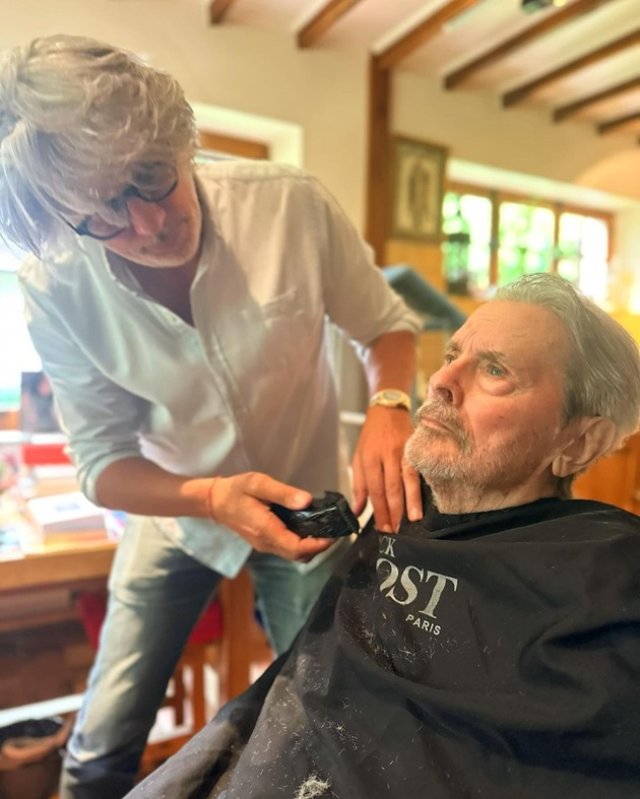Ultimele imagini cu Alain Delon în viață
