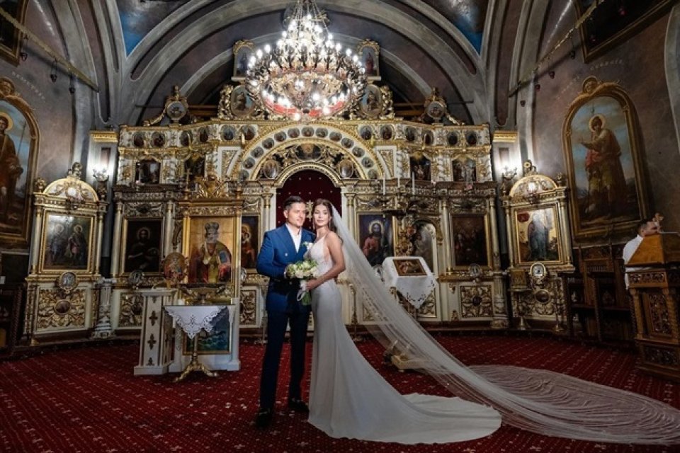 Anda Călin a avut voalul mai lung decât trena