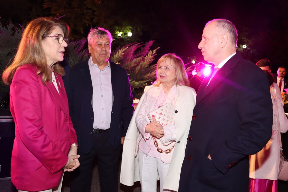 Doamna Neli a ajuns la vârsta de 80 de ani și a evitat întotdeauna aparițiile publice
