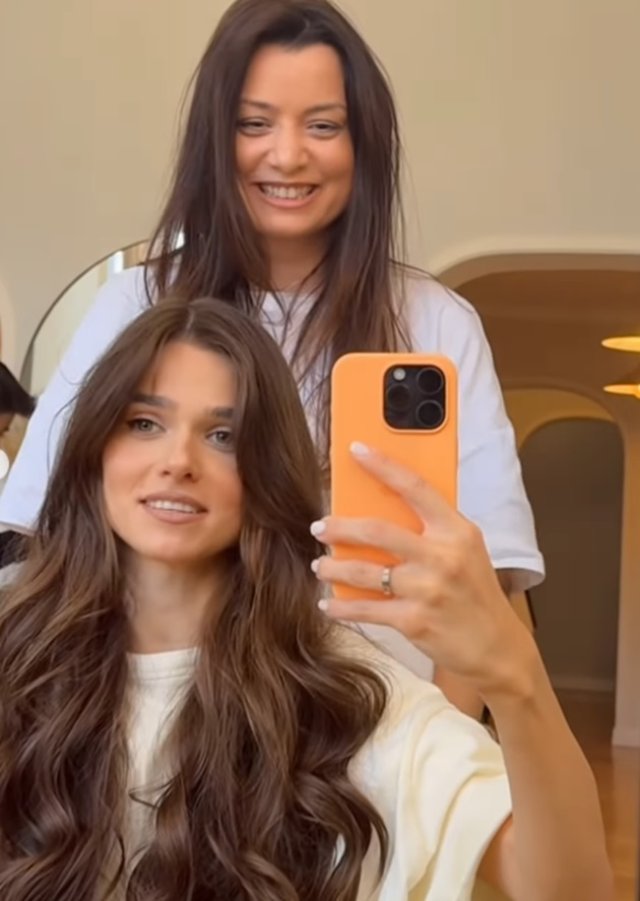 Theo Rose a făcut o schimbare de look spectaculoasă, a tuns-o hairstylistul Laura Elena Gheorghe