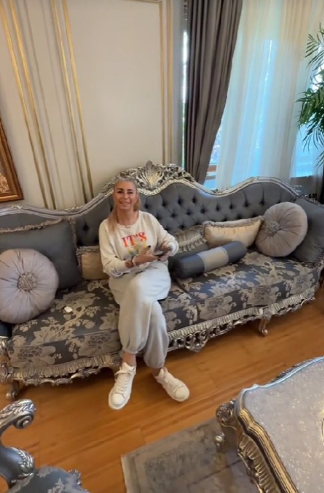 Anamaria Prodan locuiește într-o vilă de lux, în Snagov, pe care a decorat-o după bunul plac
