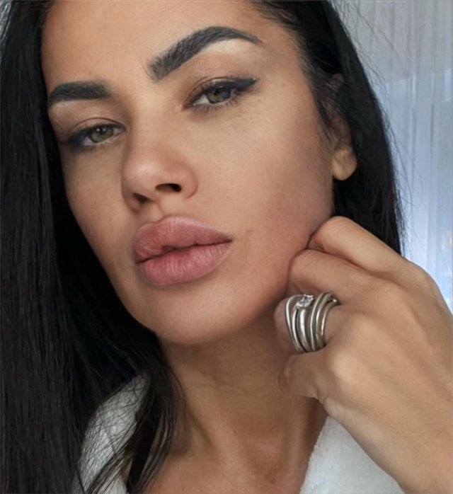 Oana Zăvoranu este în conflict și cu fostul administrator al clinicii sale care a dat faliment