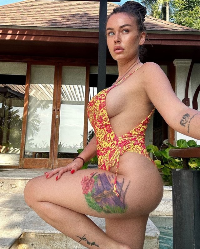 Misha, fosta soție a lui Connect-R, ședință foto "interzis minorilor", deși are o fiică de 10 ani