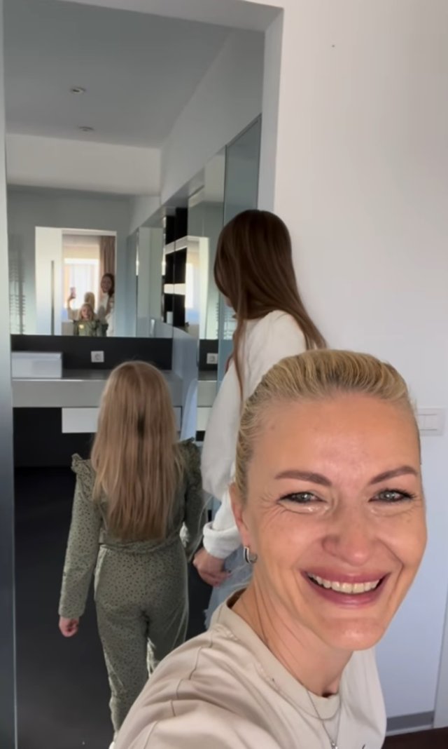 Elwira și Mihai Petre și-au luat casă nouă, iar dansatoarea a plâns de fericire