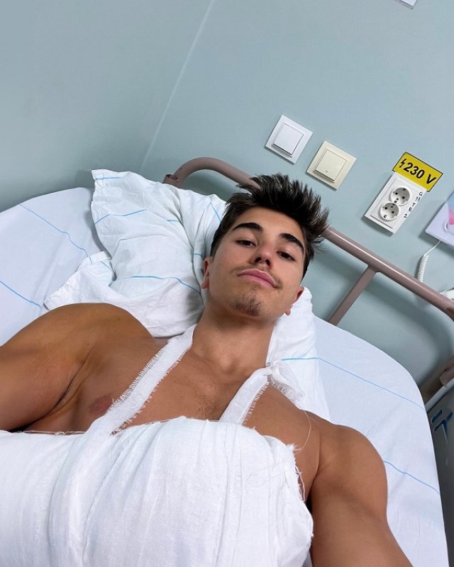 Sebastian Dobrincu s-a vindecat de o boală autoimună printr-o minune medicală