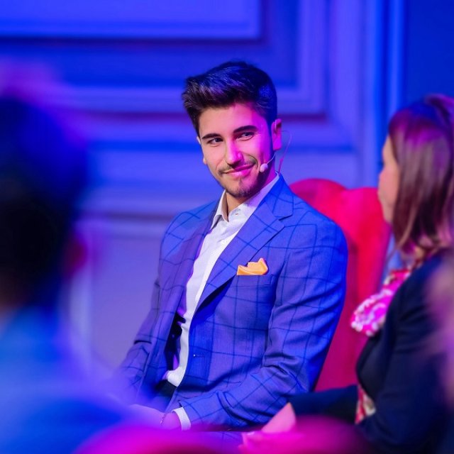 Sebastian Dobrincu s-a vindecat de o boală autoimună numită spondilită anchilozantă