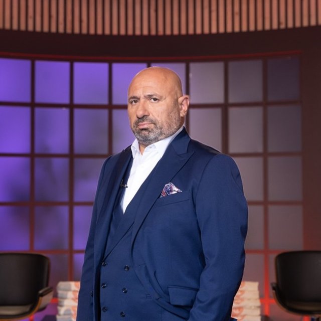 Chef Scărlătescu a crescut singur, fără părinți și acum a ajuns un bucătar cunoscut