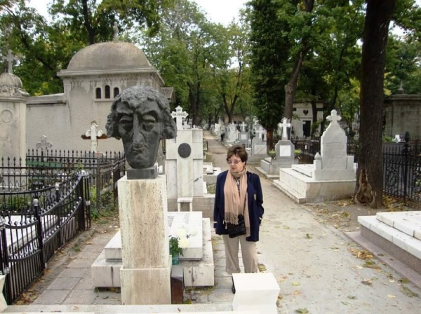 A murit Elena Caragiu, a doua soție a actorului Toma Caragiu. A plecat din România după cutremurul din 77