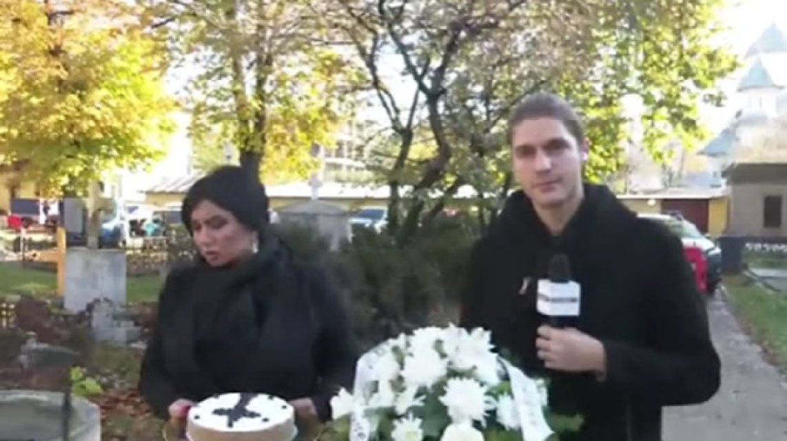 Adriana Bahmuțeanu a mers cu colivă la mormântul lui Silviu Prigoană, după ce a aflat că a fost înmormântat în secret și a luat televiziunea după ea