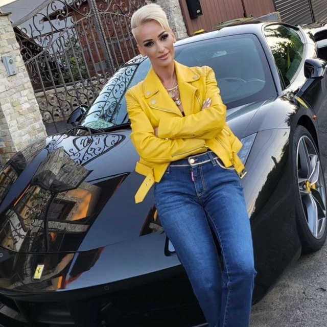 Gabriela Lucuțar: „Sunt regina funeraliilor”