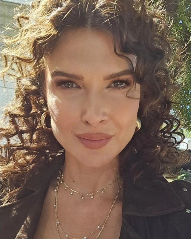 Monica Bîrlădeanu are o relație specială cu divinitatea. Ce mănâncă acum, în postul Crăciunului? Cum suplimentează aportul de proteine?