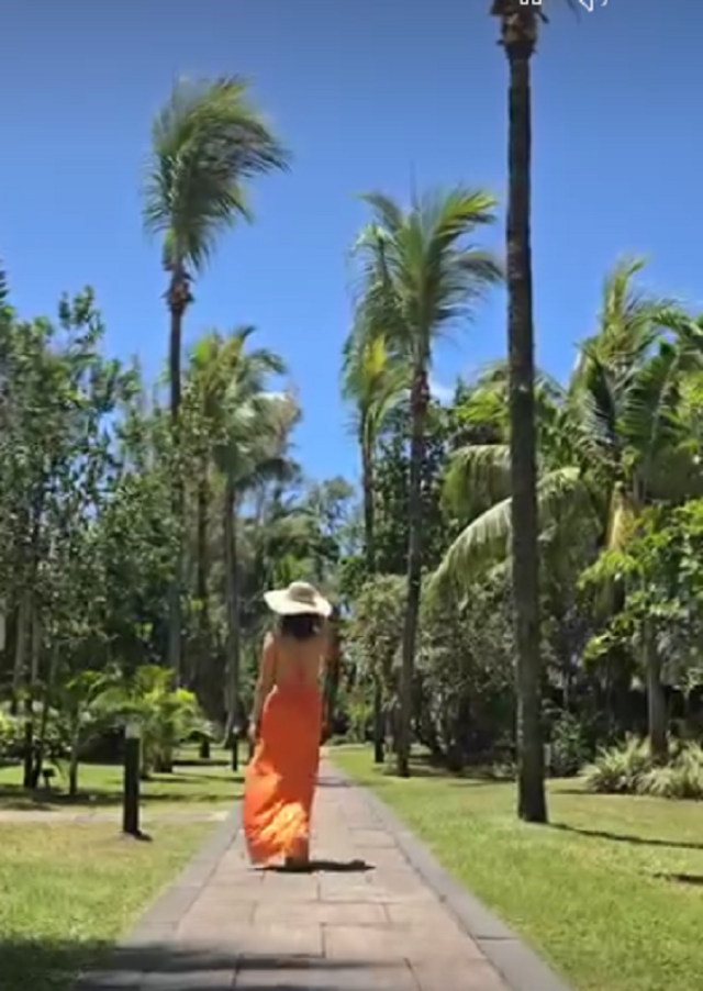 Dinu Maxer s-a aniversat în Mauritius. Magdalena Chihaia i-a pregătit o surpriză de zile mari