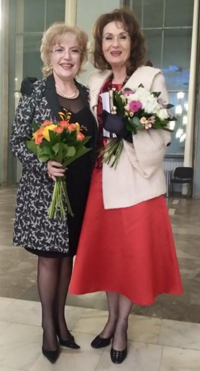 Corina Chiriac a vorbit pentru prima dată despre presupusa rivalitate cu Angela Similea, artistele își fac urări pe Facebook