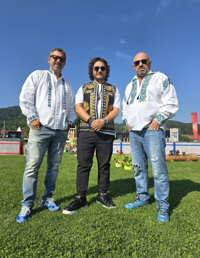Cum au sărbătorit vedetele 1 decembrie, jurații de la MasterChef au purtat ii cu jeanși