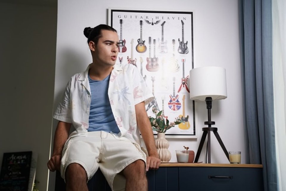 Radu Ștefan Bănică o ia pe urmele tatălui său, a primit un rol într-un serial marca Ruxandra Ion