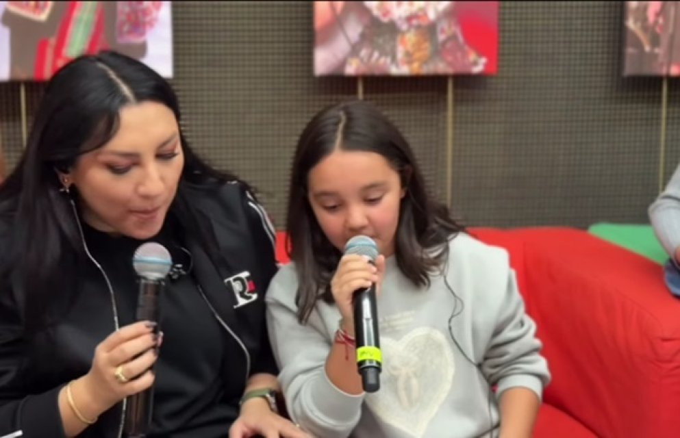 Eva Măruță, din nou alături de mama ei pe scenă, au făcut repetiții alături de alți artiști