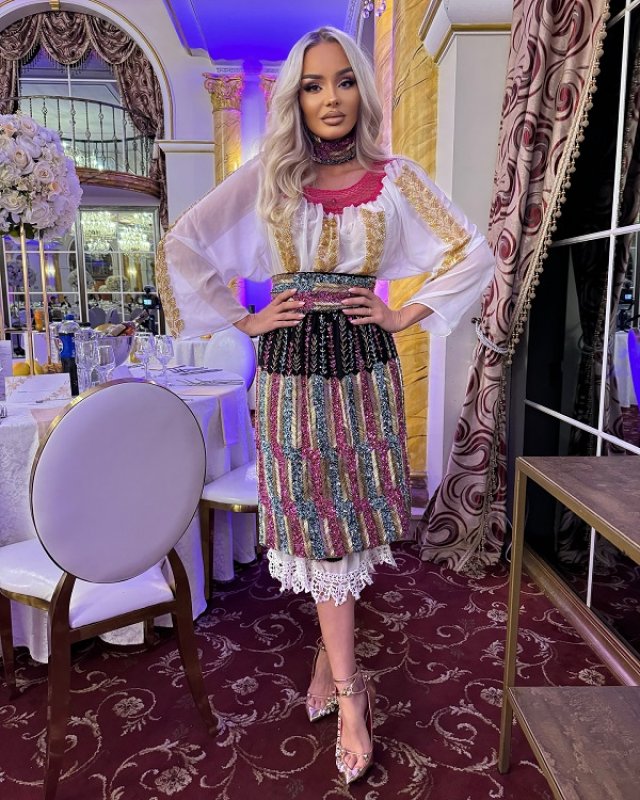 Anunțul făcut de Maria Constantin despre căsnicia ei cu Robert Stoica. Nu exclude posibiliatea de a fi din nou mama