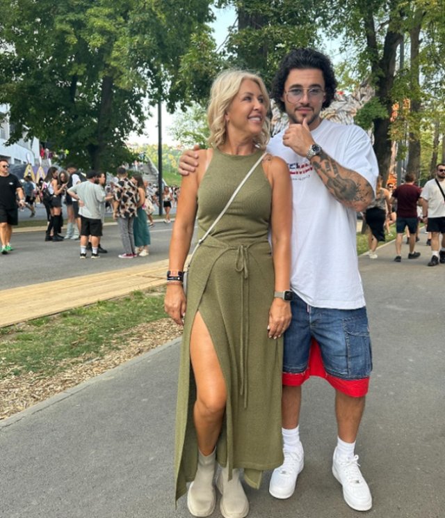 Ce mesaj emoționant a postat Mario Fresh pentru mama lui, de ziua ei, când a împlinit 51 de ani