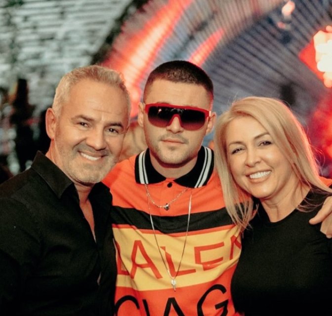 Ce mesaj emoționant a postat Mario Fresh pentru mama lui, de ziua ei, artistul este un familist convins