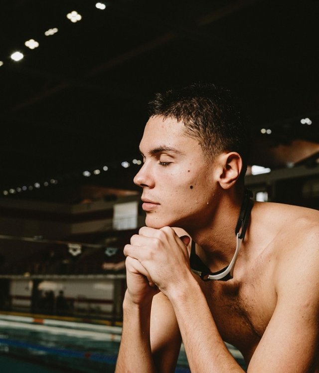 David Popovici este al treilea român ajuns pe coperta revistei L'equipe, o importantă publicație franceză