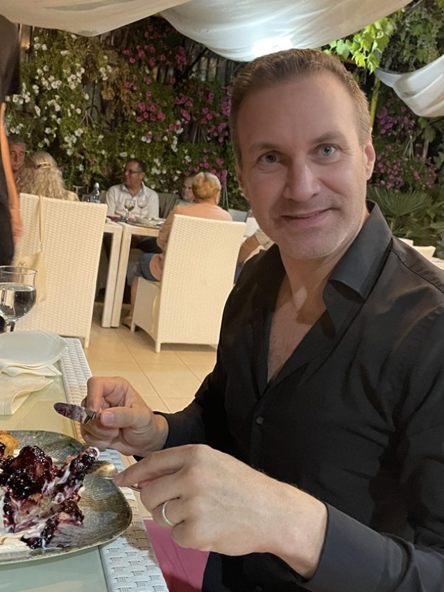 Alin Oprea vorbește sincer despre presupusele probleme cu alcoolul, cum se apără în fața celor care spun că este alcoolic