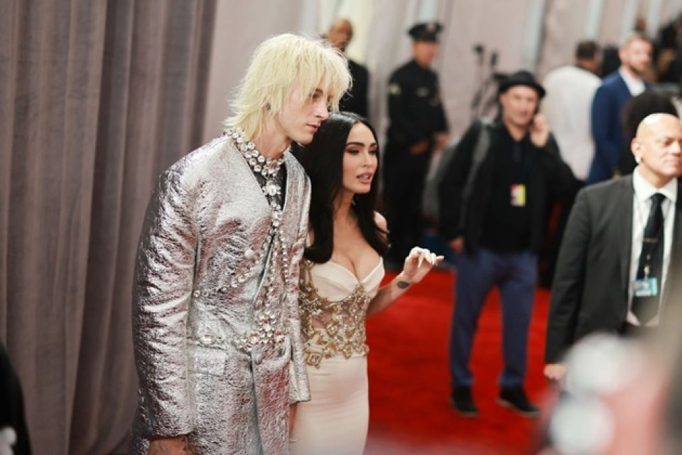 Megan Fox s-a despărțit de Machine Gun Kelly, deși au anunțat recent că urmează să devină părinți, s-ar fi certat în vacanța de Ziua Recunoștinței