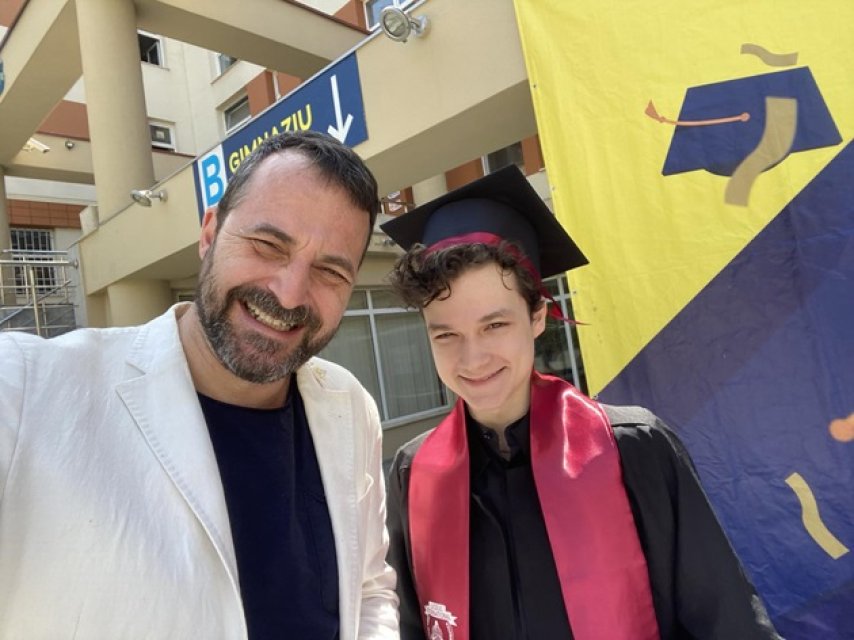 Andrei Aradits va petrece Crăciunul cu fostul socru, în timp ce fosta lui soție este plecată în India