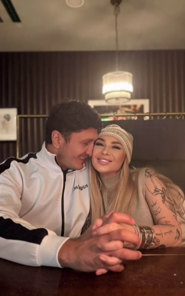 Ce bijuterie spectaculoasă a primit Anamaria Prodan de la Ronald Gavril, nu exclude o nuntă în 2025