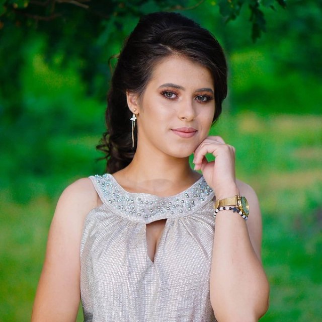 Andreea, o studentă din Timișoara, a fost ucisă de iubit cu 51 de lovituri de cuțit. Părinții sunt sfâșiați de durere