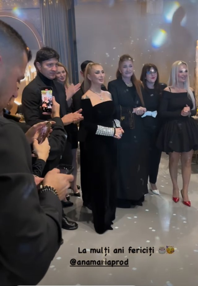 Anamaria Prodan a sărbătorit regește împlinirea celor 52 de ani, până și rochia de pe ea a fost o surpriză
