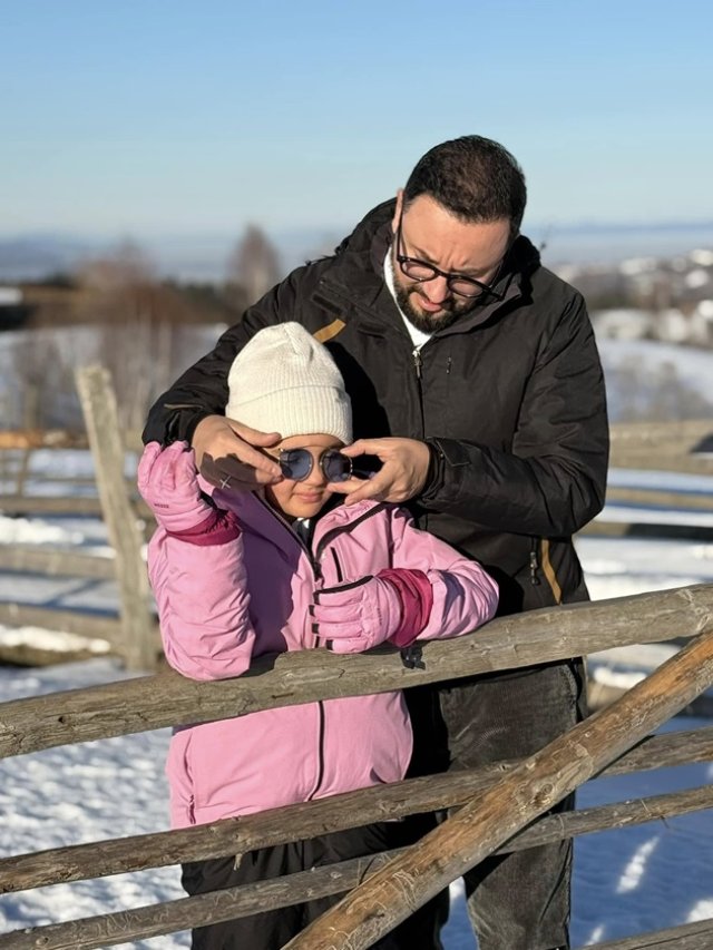 Tradiția de suflet a lui Cătălin Măruță la fiecare început de an, a mers pe pârtie cu Eva și David