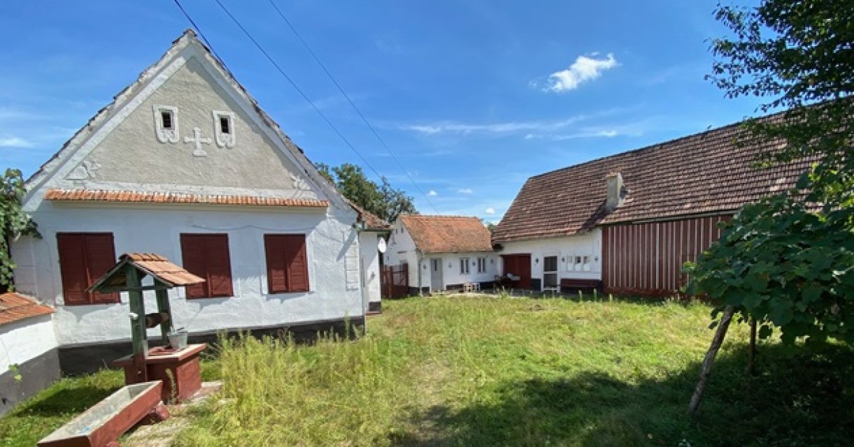 Tudor Chirilă se mută la țară? Cum arată casa lui de vacanță din Porumbacu. A restaurat o casă veche