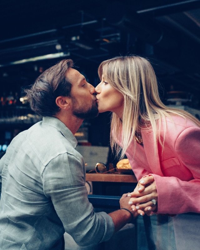 Gabriela Prisăcariu a făcut anunțul despre căsnicia cu Dani Oțil. Cum o surprinde soțul ei la patru ani de când au spus „da”?