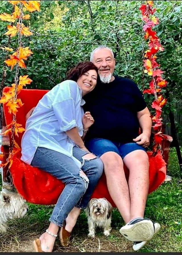 Ce meserie nobilă are soția lui Bodo de la Proconsul. Cu ce se ocupă de când s-au mutat la țară. Ea și artistul sunt căsătoriți din 2009