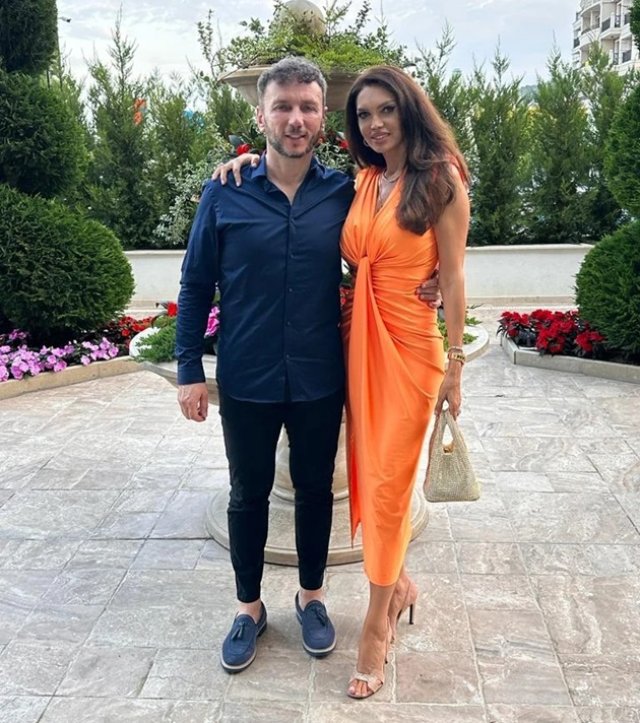 Cristina Spătar nu locuiește cu soțul ei în aceeași casă, deși sunt căsătoriți de aproape trei ani, stau la două ore distanță unul de celălalt