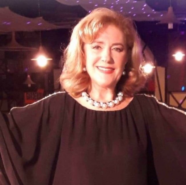 Stela Enache, dezamăgită de pensia ei după cariera de 50 de ani pe scenă. Frumoasa artistă a făcut ocolul lumii pe vasele de croazieră pe care a cântat