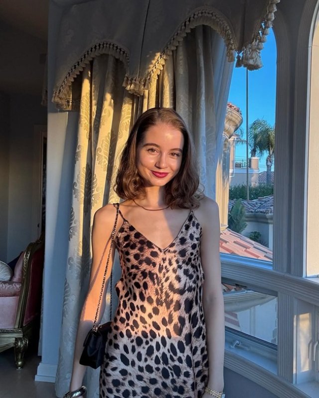 Irina Columbeanu a ajuns piele și os. Imaginea postată în online cu care și-a îngrijorat fanii. Are alură de model