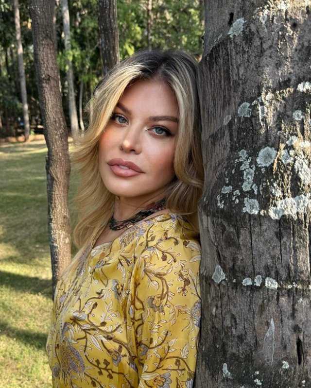 Loredana Groza confirmă relația Iuliei Vântur cu Salman Khan? Cum s-a fotografiat cu cei doi, chiar la ei acasă, în India. Vedeta s-a fotografiat și anul trecut cu cei doi