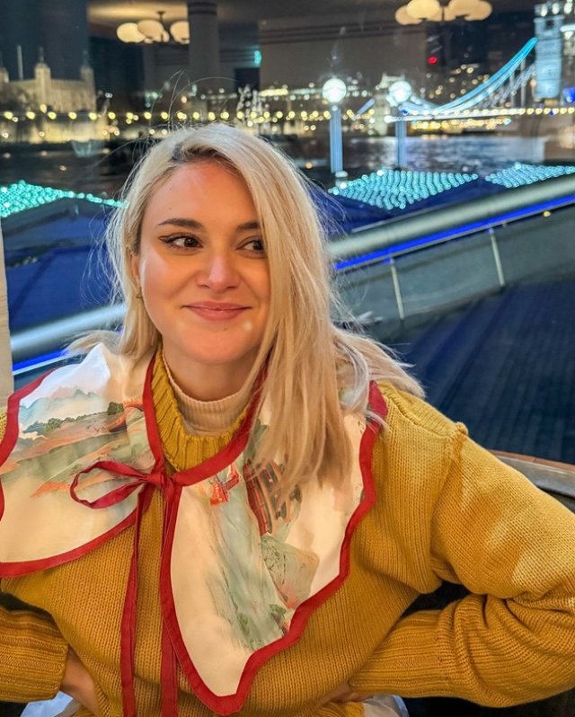 Cristina Ciobănașu, surpriza noului sezon "Te cunosc de undeva". Cine este Bianca Purcarea, colega ei de "trupă". Este cântăreață și actriță