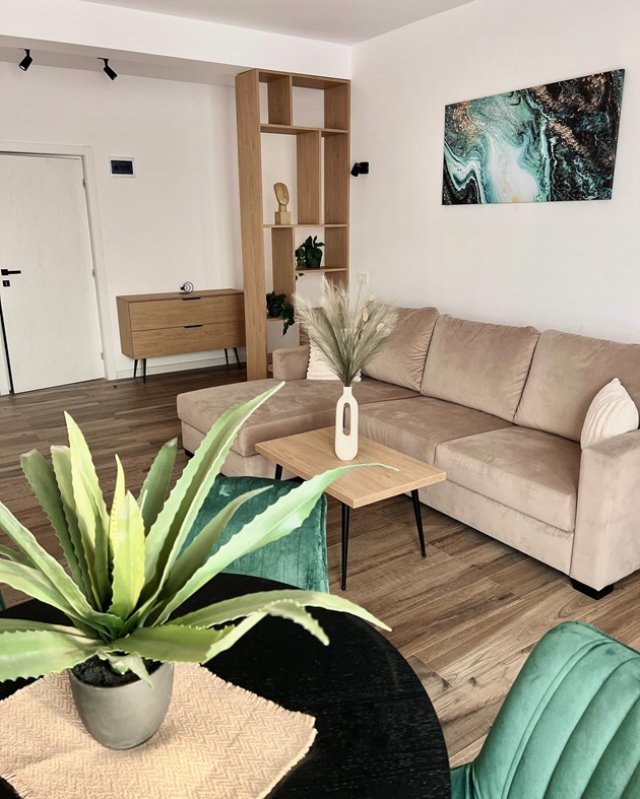 Cât costă o noapte de cazare la hotelul de lux al Andreei Bănică. A pregătit deja oferta pentru 1 mai 2025. Prețurile sunt reduse