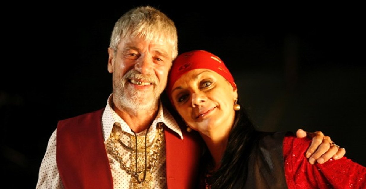 Ce etnie are, de fapt, Carmen Tănase. "Nu știu dacă am inimă de țigancă". Încă este asociată cu Flacăra Potcovaru