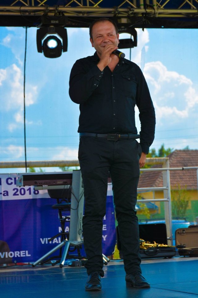 S-a stins fulgerător în aeroport! Tenorul Felician Mureșan a murit subit chiar înainte să plece spre Muntele Athos, a lăsat în urmă trei copii