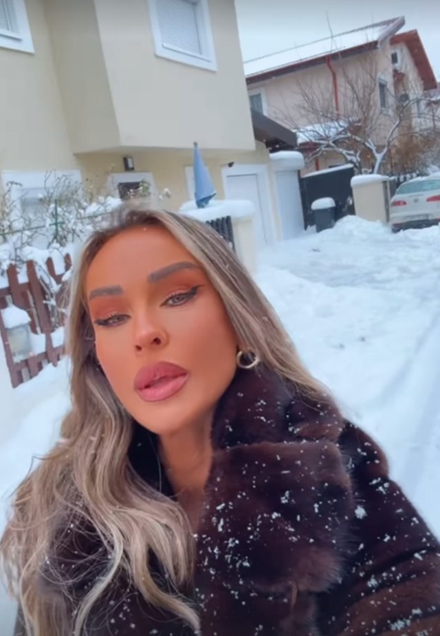 Diana Munteanu a încins rețelele sociale în plină iarnă. Ce imagini a postat în costum de baie, în zăpadă. A fost căsătorită cu antrenorul Claudiu Niculescu