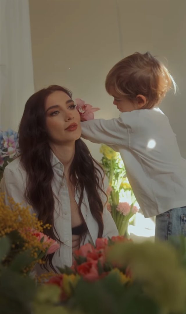 Ștefana Peev urmează să devină mămică pentru a treia oară. Cum a dat influencerița vestea cea mare. Are deja doi băieți